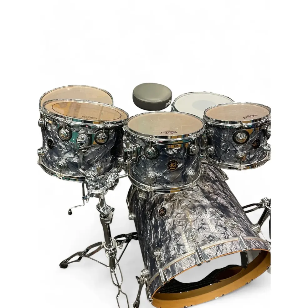 Used DW 5 Piece Collector's Series Cracked Glass Drum Kit