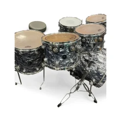 Used DW 5 Piece Collector's Series Cracked Glass Drum Kit