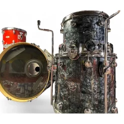 Used DW 3 piece Performance Series BLACK DIAMOND Drum Kit