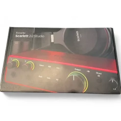 Used Focusrite Scarlett 2i2 Studio 4th gen Audio Interface