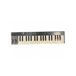 Used IK Multimedia Irig Keys 37 MIDI Controller