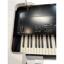 Used Kawai MP11 Arranger Keyboard