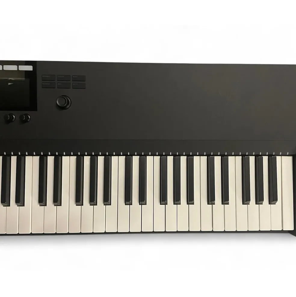 Used KOMPLETE KONTROL S88 MK 2 MIDI Controller