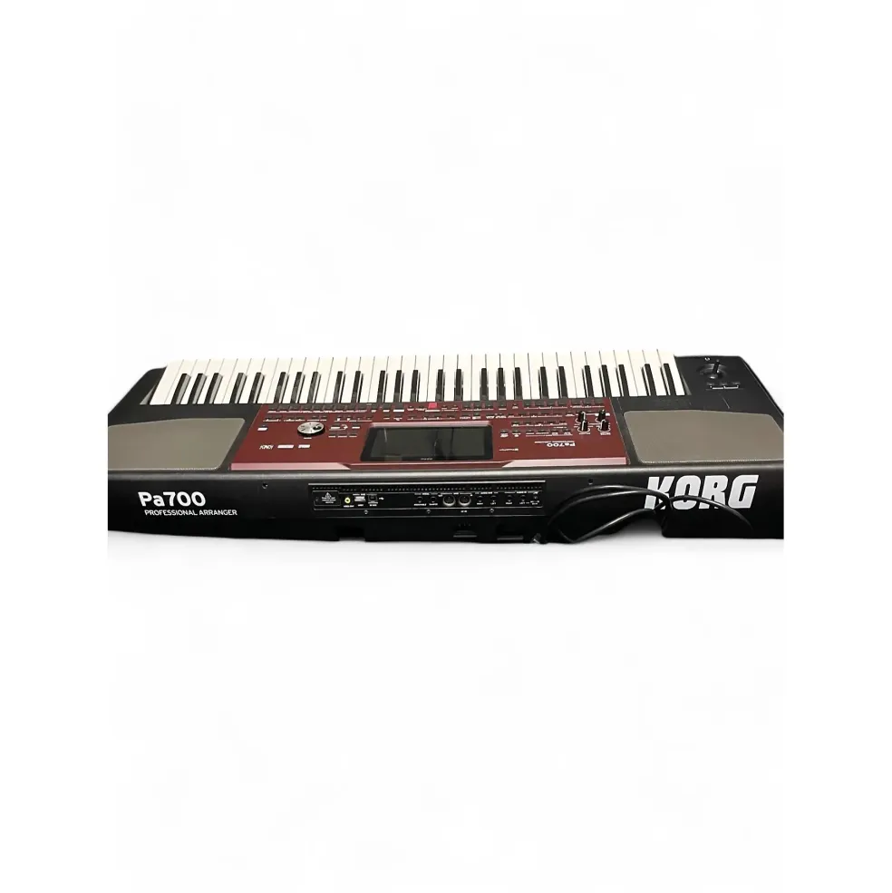 Used KORG PA700 Arranger Keyboard