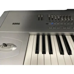 Used KORG pa1x Pro Arranger Keyboard