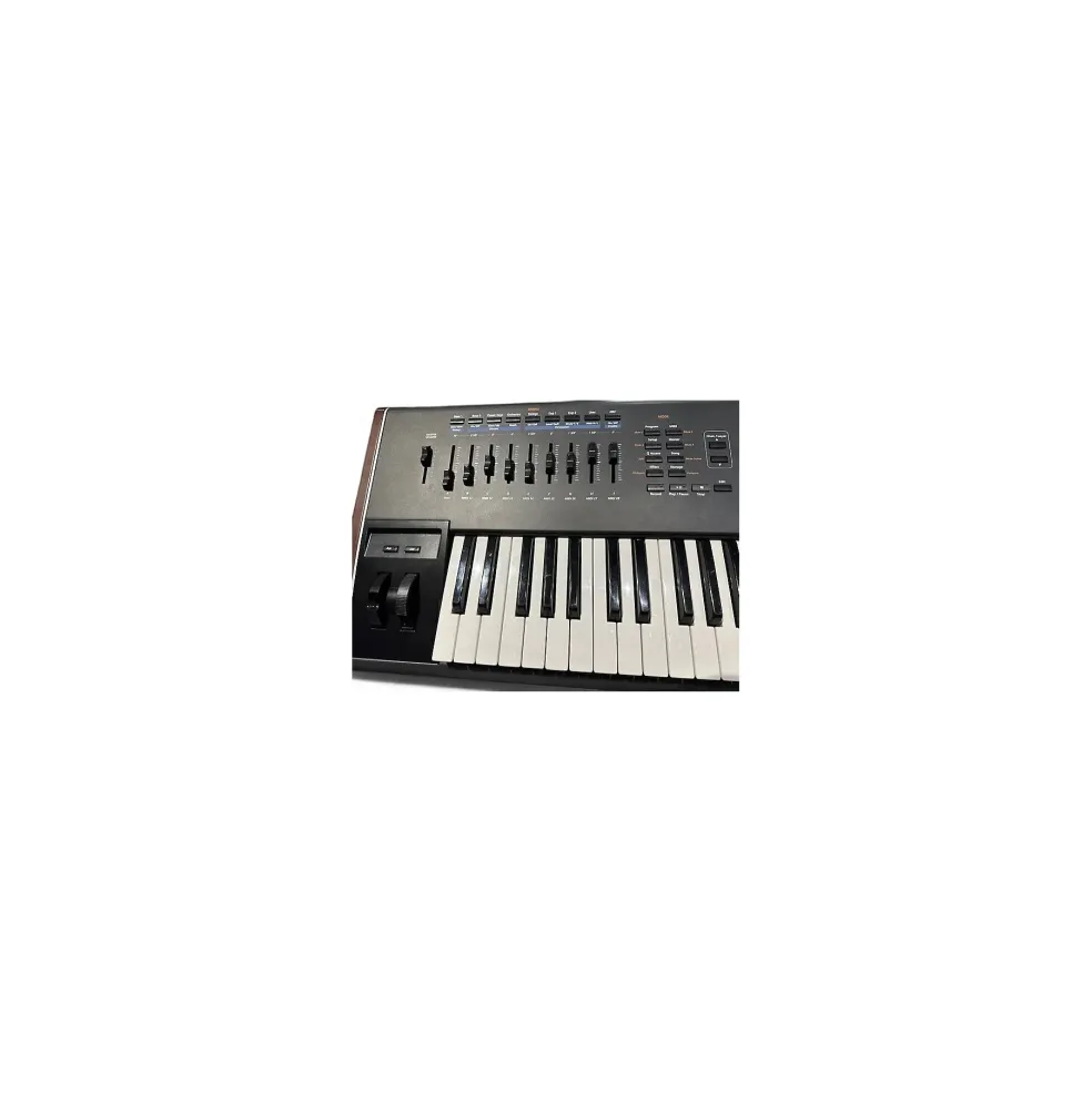 Used Kurzweil PC3K6 Portable Keyboard