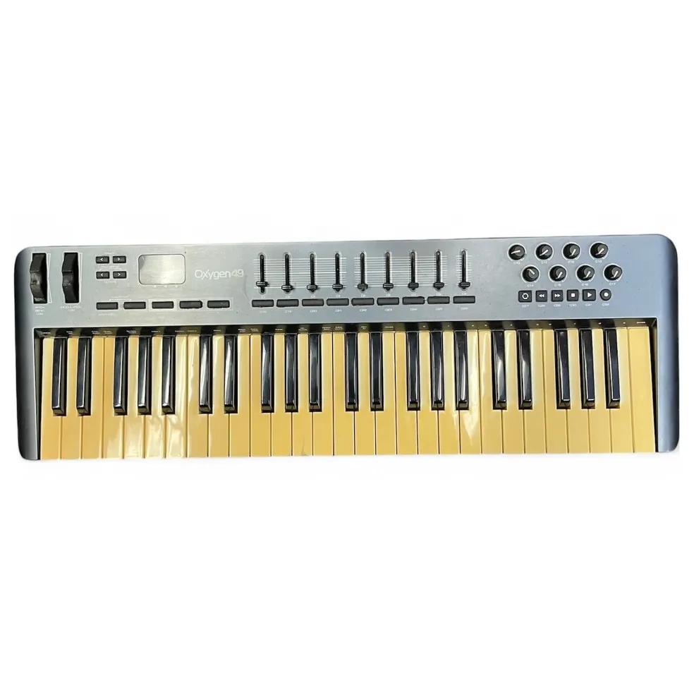 Used M-Audio Oxygen 25 Key MIDI Controller