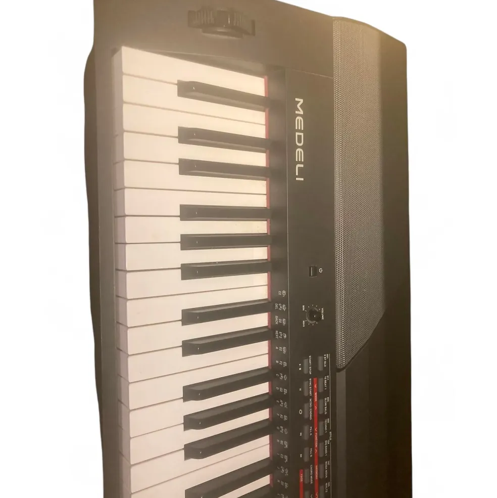 Used MEDELI SP4200 Digital Piano