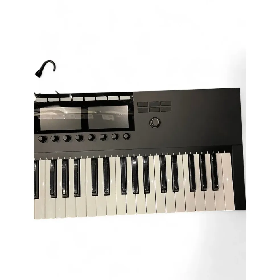 Used Native Instruments Komplete Kontrol S88 MIDI Controller