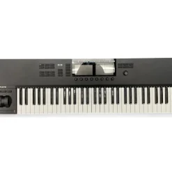 Used Native Instruments Komplete Kontrol S61 MK3 MIDI Controller