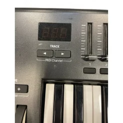 Used Novation launchkey 37 MIDI Controller
