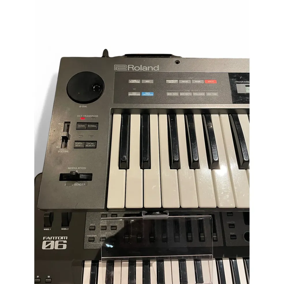 Used Roland Alpha Juno 1 Synthesizer