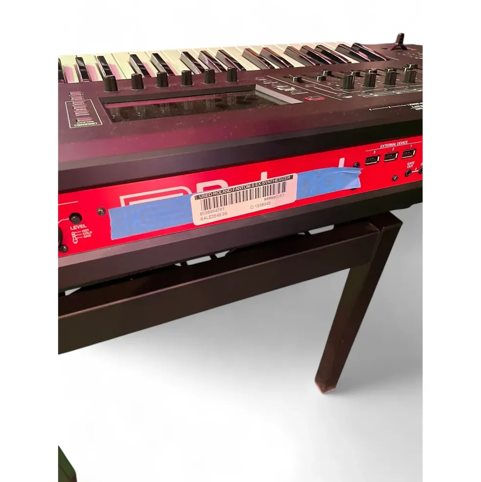 Used Roland fantom 6 eX Synthesizer