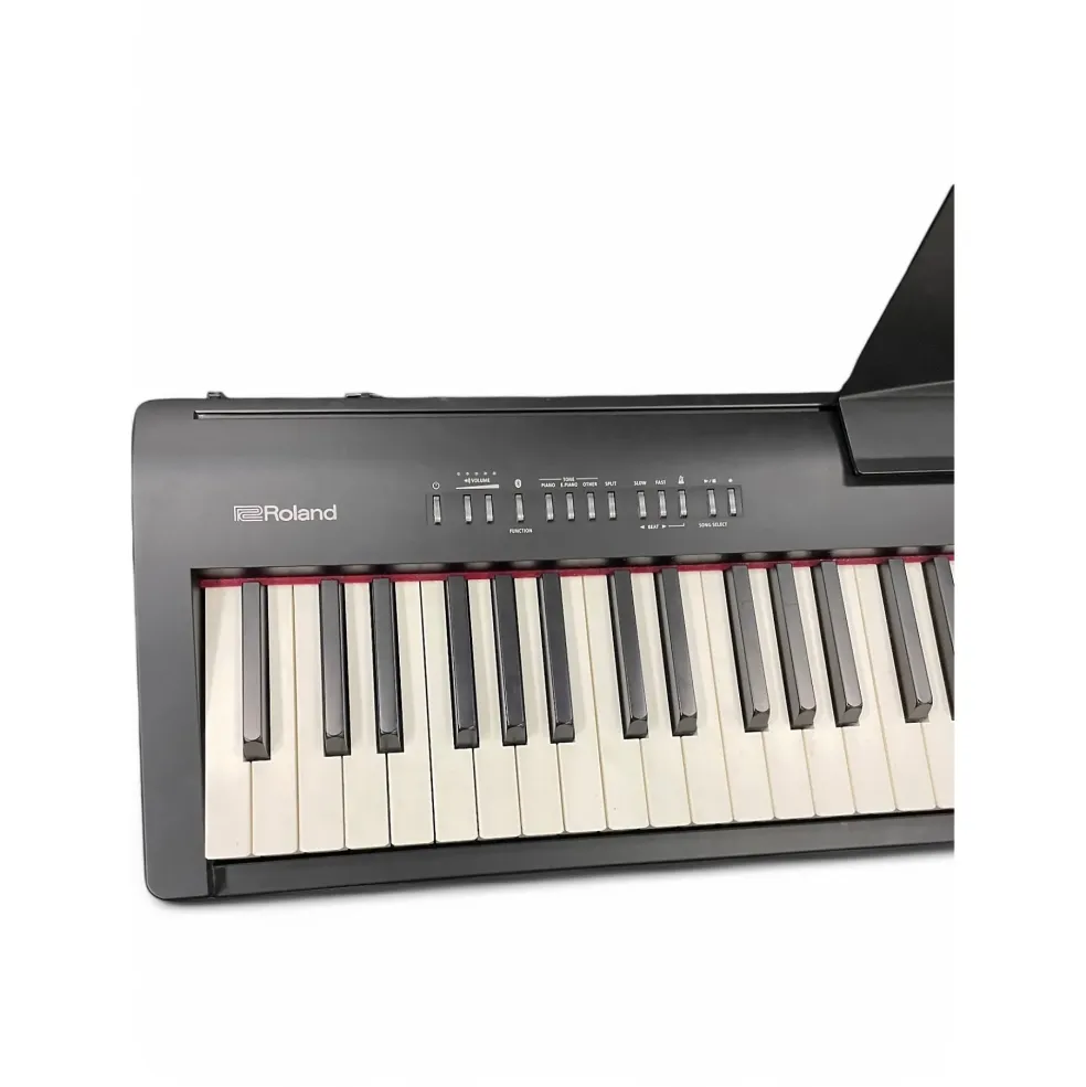 Used Roland FP30 Digital Piano