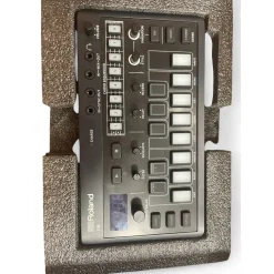 Used Roland j6 Synthesizer