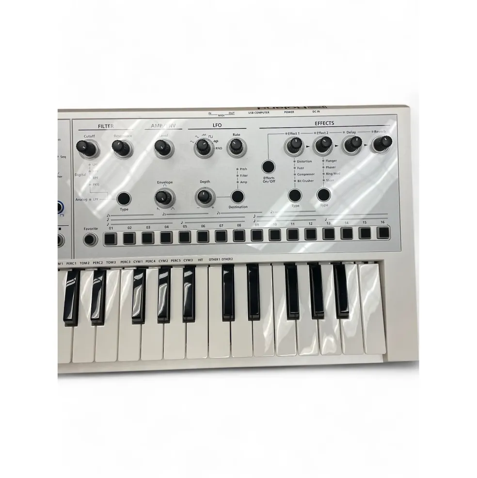 Used Roland JDXI Synthesizer