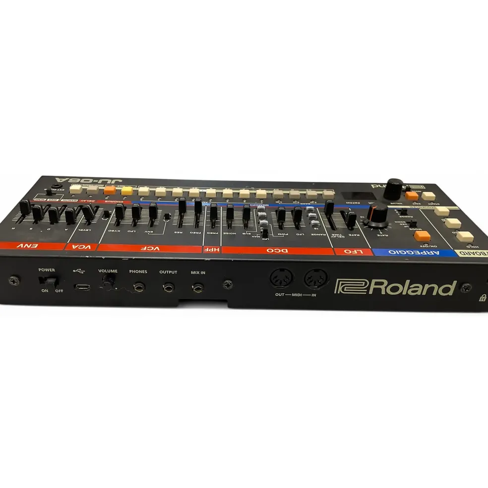 Used Roland JU06A Synthesizer