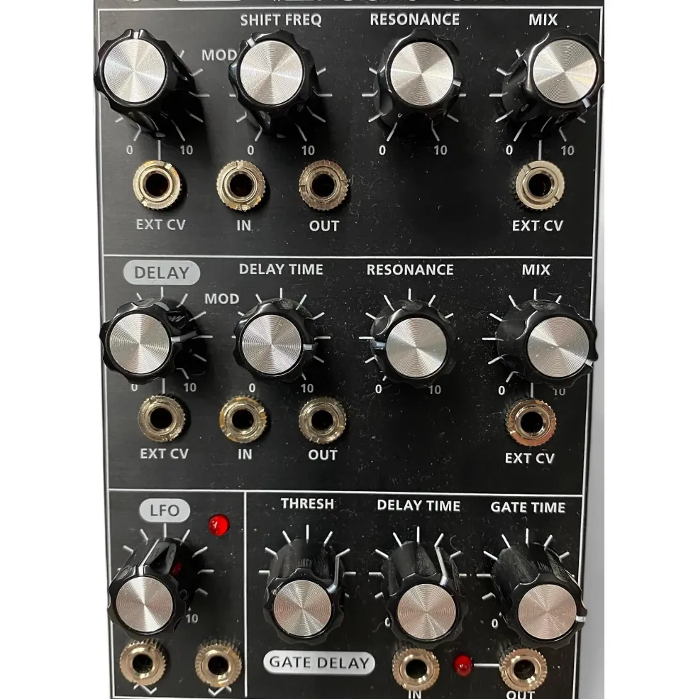 Used Roland SYSTEM-500 572 Modular PHASE SHIFTER/DELAY/LFO Synthesizer