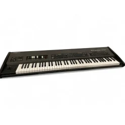 Used Roland VR700 Organ