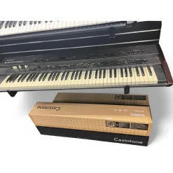 Used Roland VR760 Stage Piano