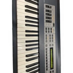 Used Roland XV-88 Synthesizer