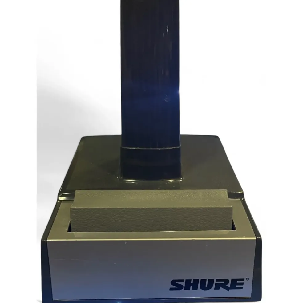 Used Shure model 522 Dynamic Microphone
