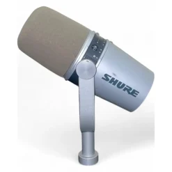 Used Shure MV7 Dynamic Microphone