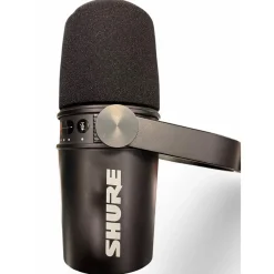 Used Shure MV7 Dynamic Microphone