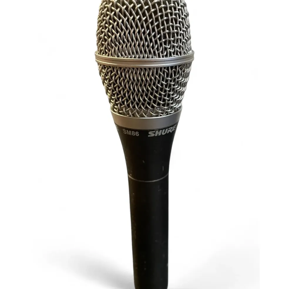 Used Shure SM7 Dynamic Microphone