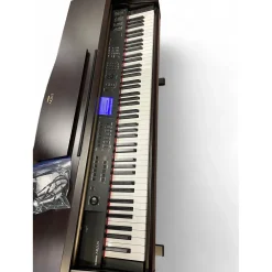 Used Yamaha Arius YDPV240 Digital Piano