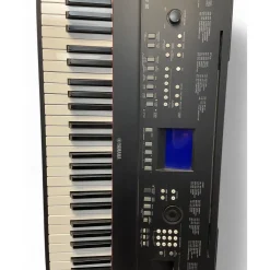 Used Yamaha DGX650 88 Key Portable Keyboard