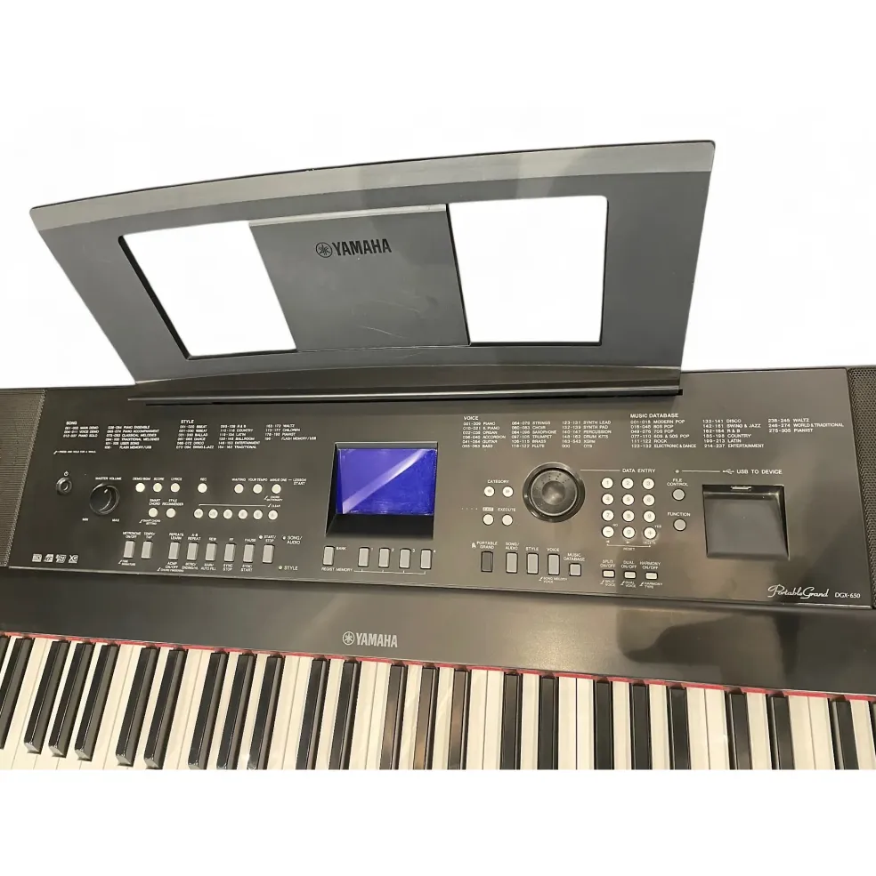 Used Yamaha DGX650 88 Key Portable Keyboard