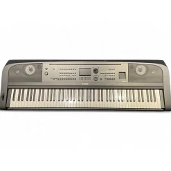 Used Yamaha DGX670 Arranger Keyboard