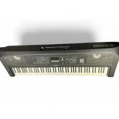 Used Yamaha DGX670 Arranger Keyboard