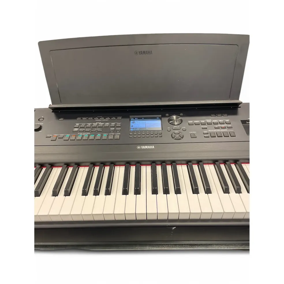 Used Yamaha DGX670 Digital Piano