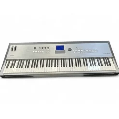 Used Yamaha MM8 88 Key Synthesizer