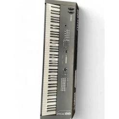 Used Yamaha MX88 Synthesizer