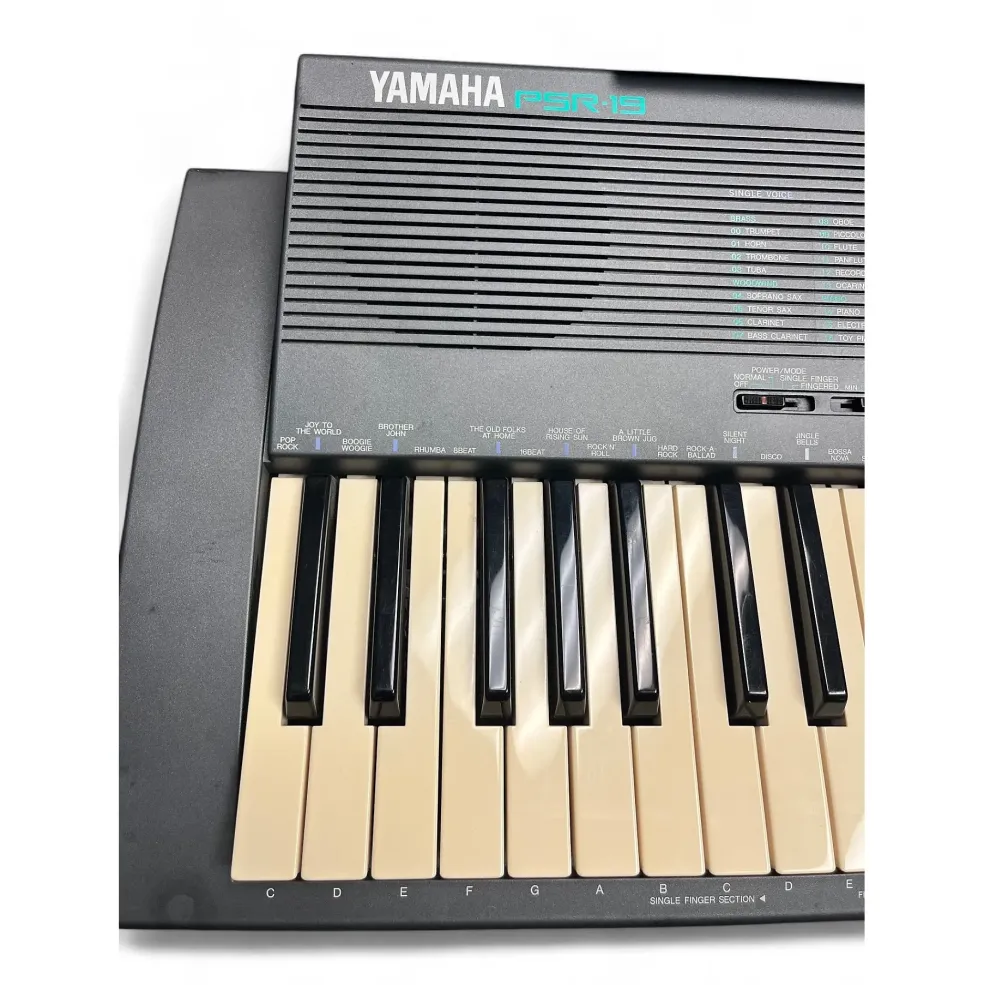 Used Yamaha PSR-19 Portable Keyboard