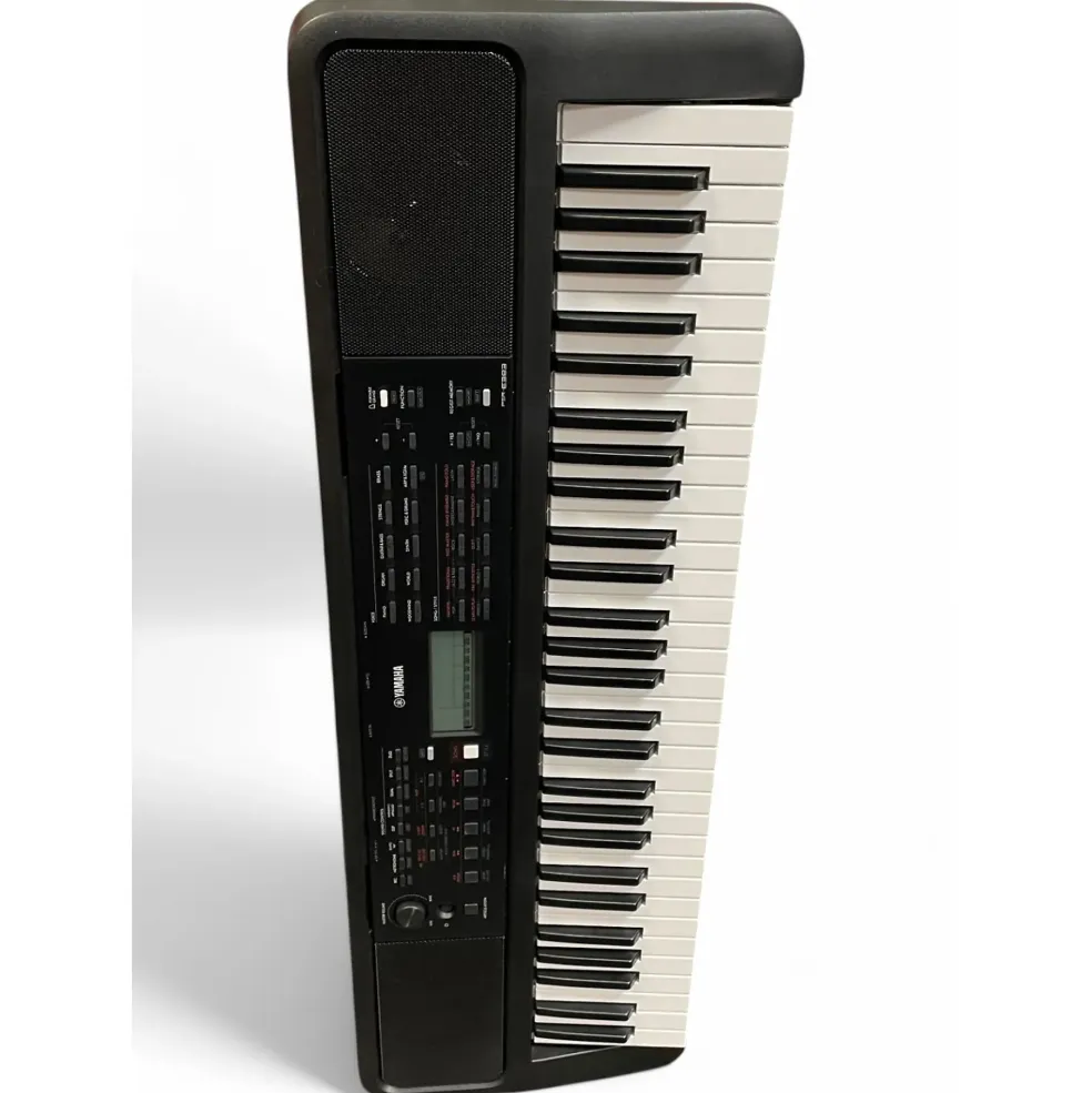 Used Yamaha psre383 61 key Portable Keyboard