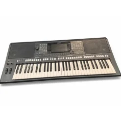Used Yamaha psrs Arranger Keyboard
