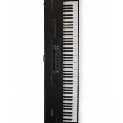 Used Yamaha S80 Synthesizer