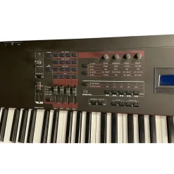 Used Yamaha S90XS 88 Key Synthesizer