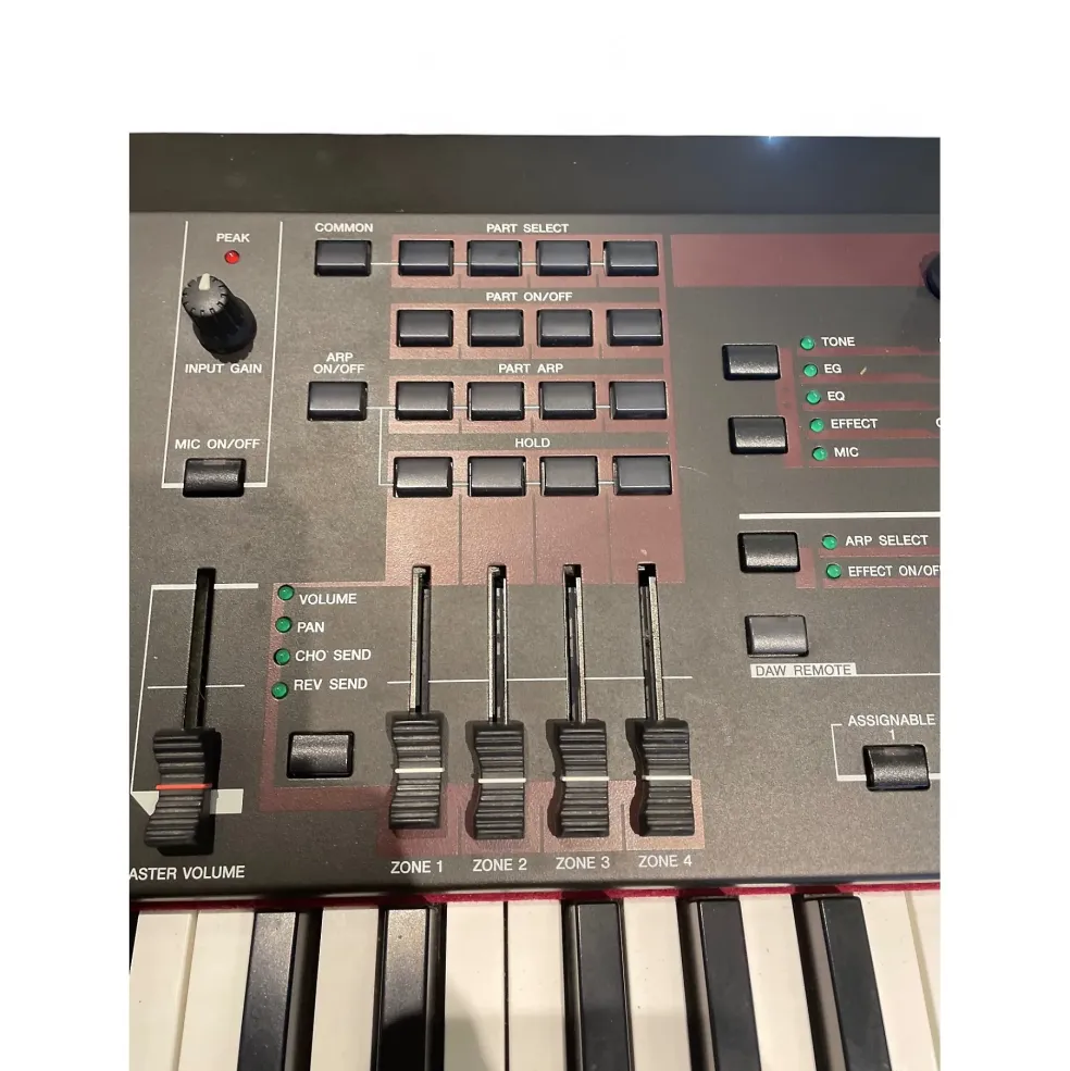 Used Yamaha S90XS 88 Key Synthesizer