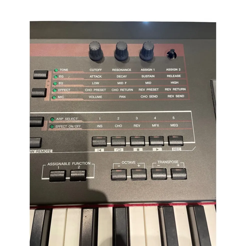 Used Yamaha S90XS 88 Key Synthesizer