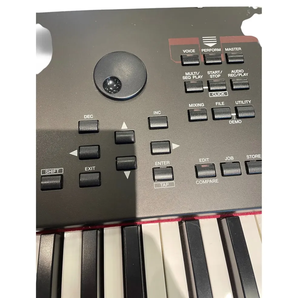Used Yamaha S90XS 88 Key Synthesizer