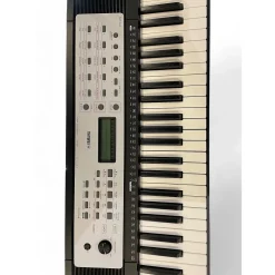 Used Yamaha YPT 270 Portable Keyboard