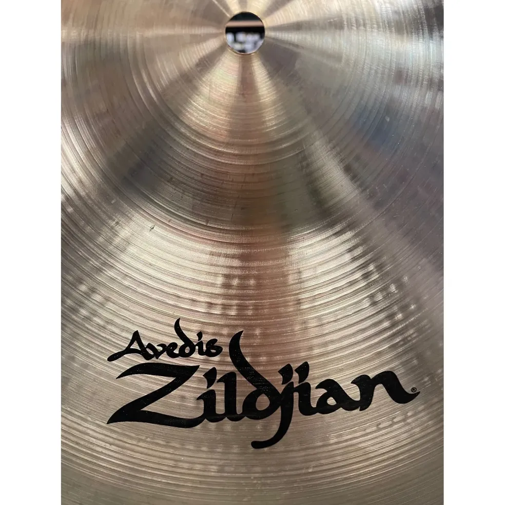 Used Zildjian 18in Avedis Fast Crash Cymbal