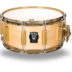 WFLIII Drums Classic Wood Maple Snare Drum With Gold Hardware 14 x 5 in.