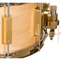 WFLIII Drums Classic Wood Maple Snare Drum With Gold Hardware 14 x 5 in.