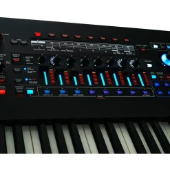 Yamaha MONTAGE M7 76-Key Synthesizer